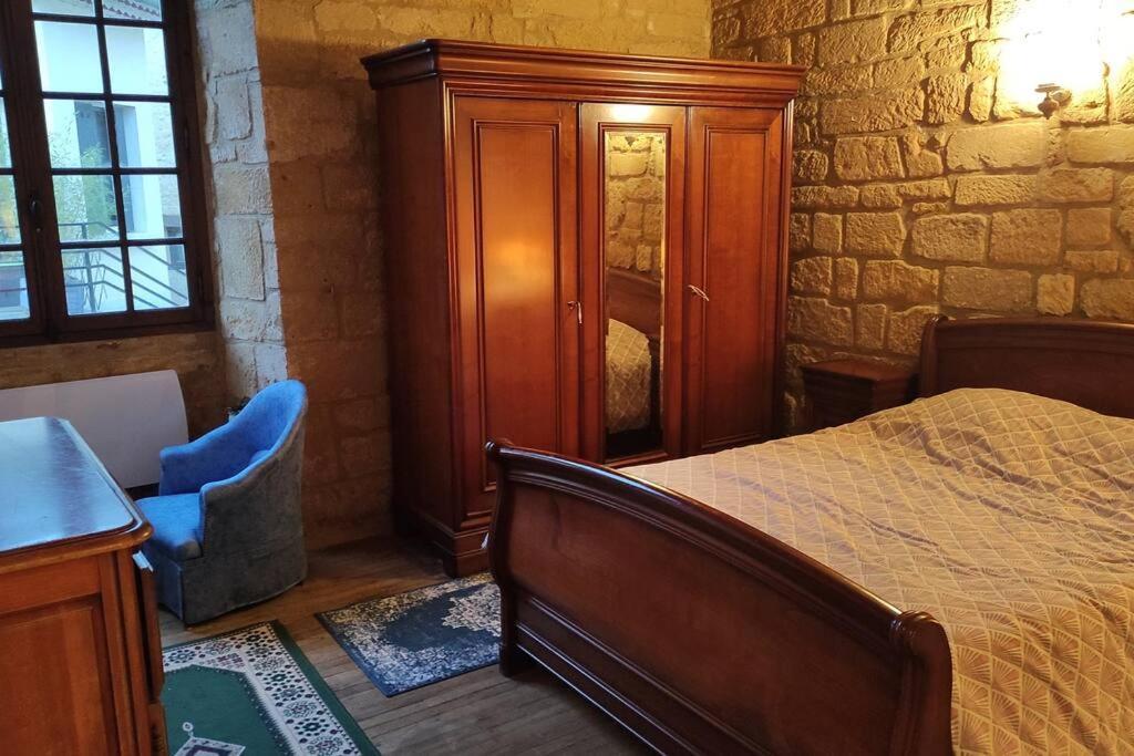 Casa de Férias Demeure Du Xiiie-xive S. Dans La Cite Medievale.