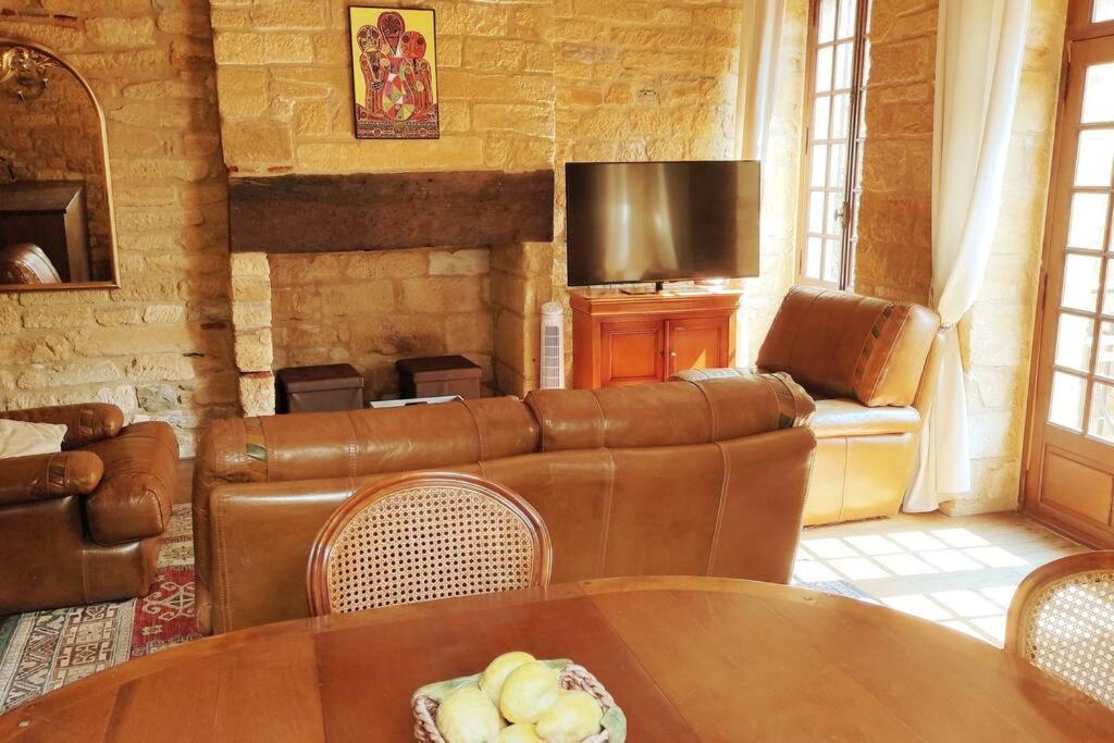 Demeure Du Xiiie-xive S. Dans La Cite Medievale. Holiday home